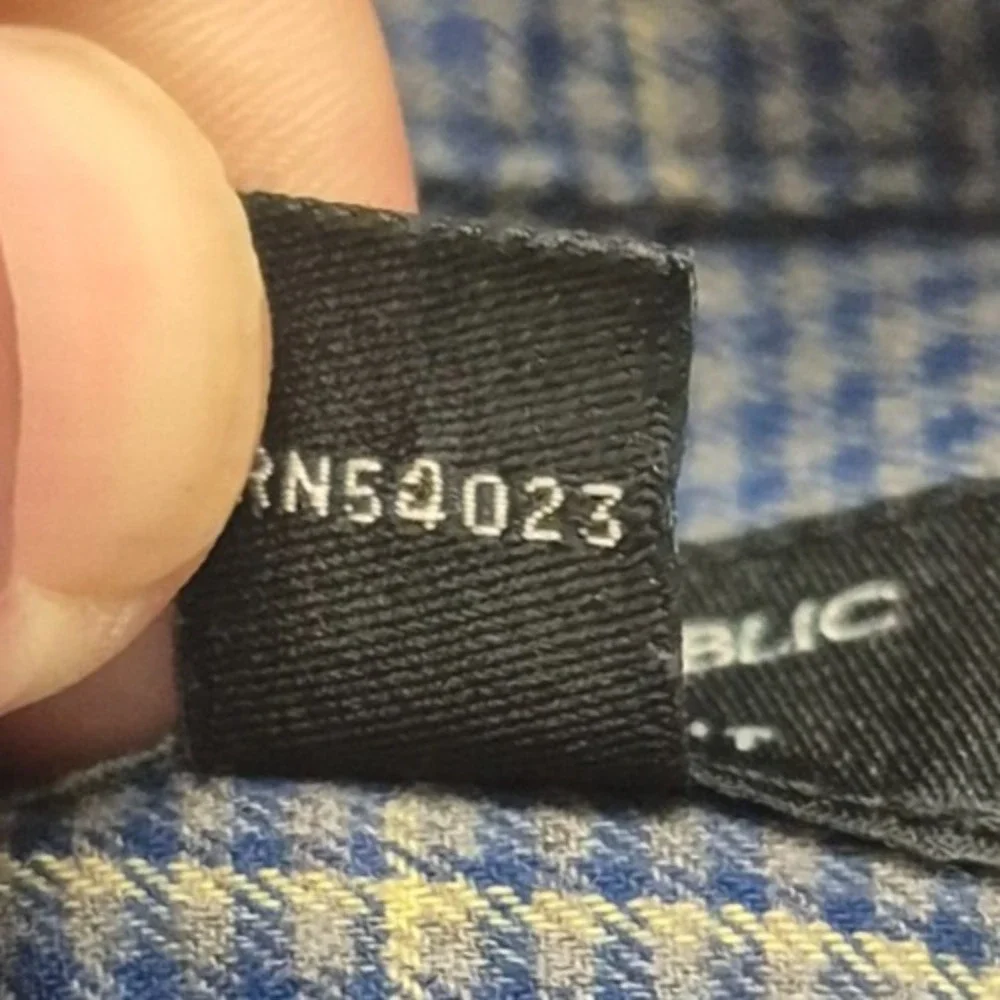 Banana‎ Republic men's blue plaid LS button up Untucked Fit shirt LG Cotton